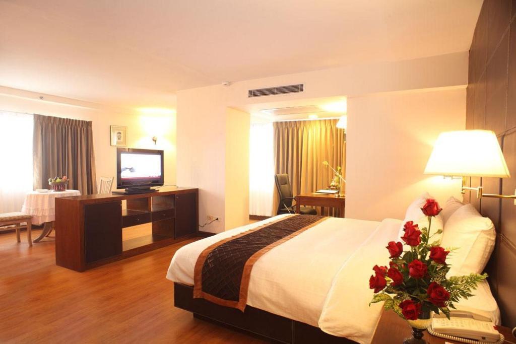 Furama Chiang Mai Hotel Ruang foto