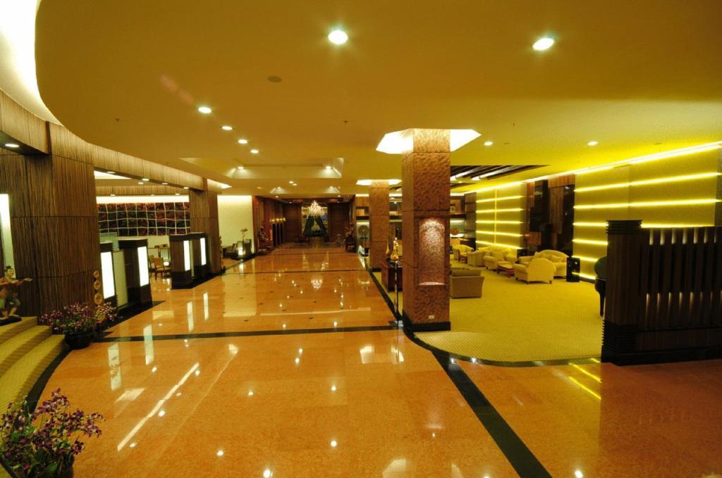 Furama Chiang Mai Hotel Interior foto